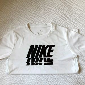 Nike Dry Fit Shirt Boys Size XL